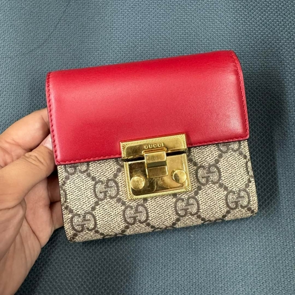 100% Authentic Gucci Padlock Leather Wallet - Picture 1 of 14